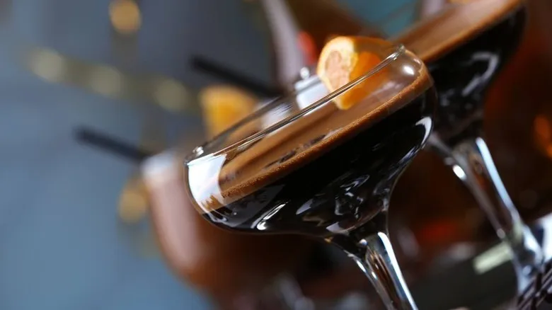 25 Cócteles de Postre: Recetas Dulces y Deliciosas para Cada Ocasión