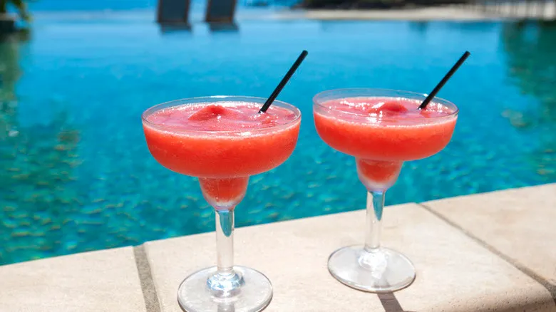 25 Cócteles de Postre: Recetas Dulces y Deliciosas para Cada Ocasión