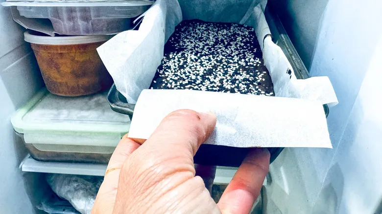 Barras de Chocolate Rellenas de Tahini Salado: Una Delicia Saludable y Exquisita