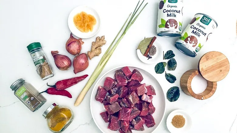 Brisket de Res al Estilo Rendang: Un Festín Malayo de Sabores Exóticos