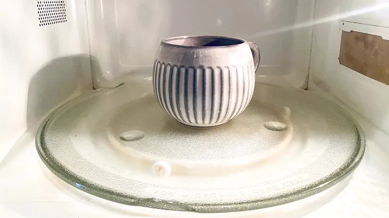 Brownie en Taza de Mantequilla de Almendras: Receta Fácil y Rápida para un Postre Individual Perfecto