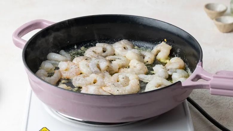 Camarones Scampi con Ajo: La Receta Clásica para un Sabor Inolvidable