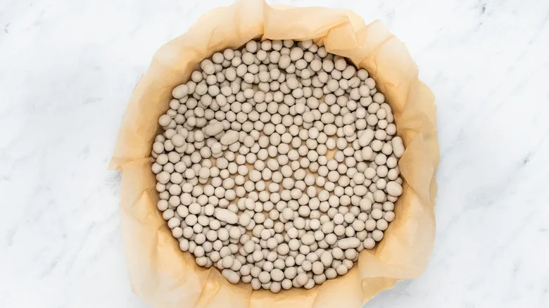 Dominando el Pastel de Nuez Pecana: La Receta Dulce y Pegajosa que Cautivará Paladares