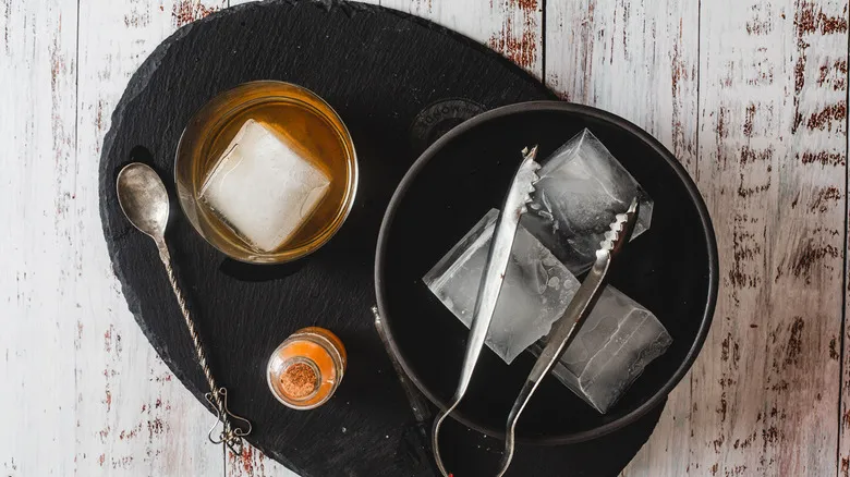 El Clásico Cóctel Old Fashioned: Historia, Receta y Preparación Paso a Paso