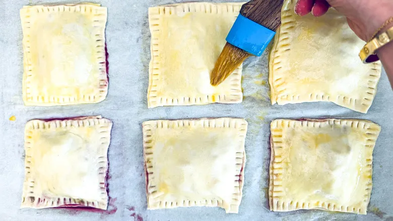 Empanaditas de Mano Caseras: Receta Fácil y Versátil con Relleno de Durazno y Arándano