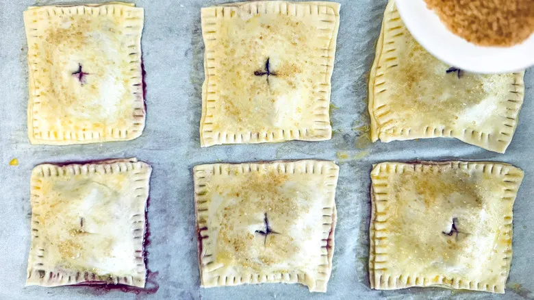 Empanaditas de Mano Caseras: Receta Fácil y Versátil con Relleno de Durazno y Arándano