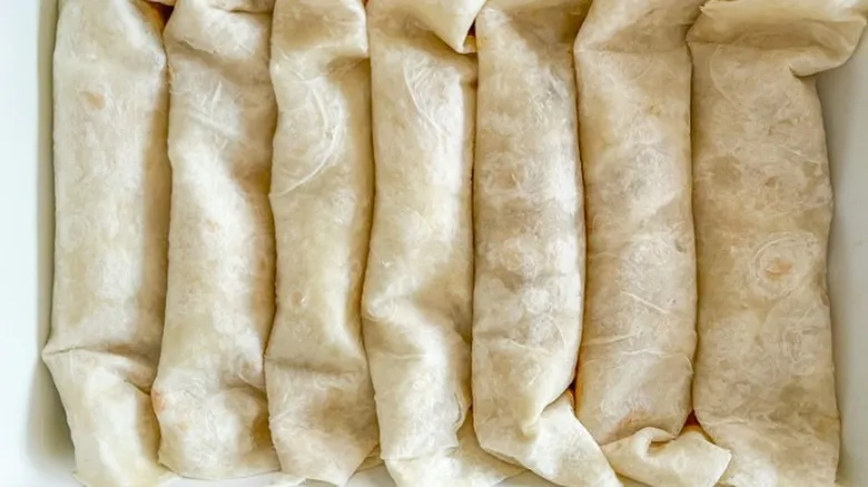 Enchiladas Verdes de Pollo con Salsa Verde: Receta Fácil para la Familia