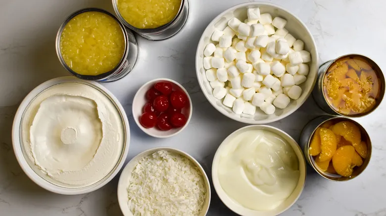 Ensalada Ambrosía: La Receta Clásica del Postre Sureño Americano Evergreen