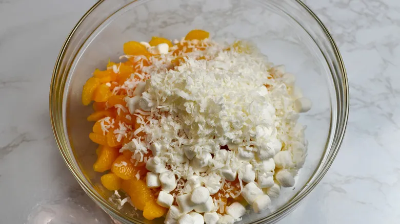 Ensalada Ambrosía: La Receta Clásica del Postre Sureño Americano Evergreen