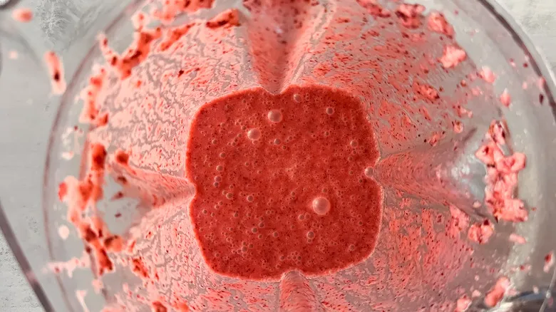 Ensalada de Otoño con Aderezo de Arándanos: Una Receta Evergreen para Sabores de Temporada