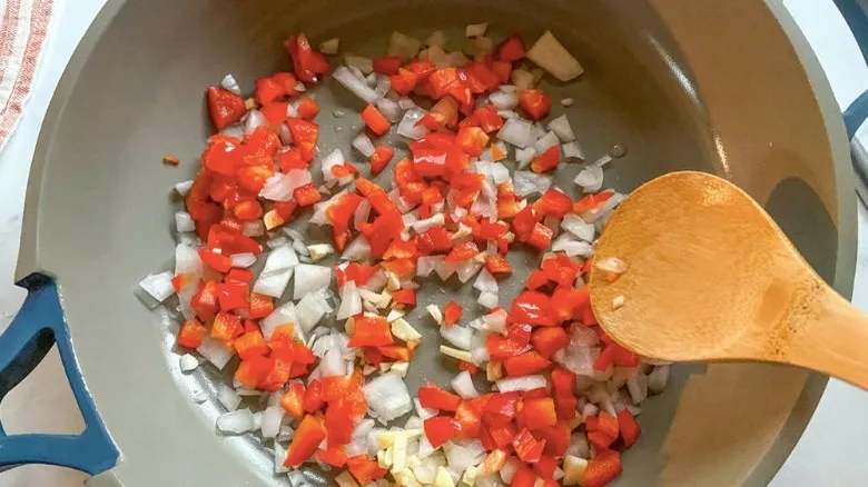 Frijoles Pintos Estilo Mexicano: Receta Fácil, Rápida y Saludable para Toda Ocasión