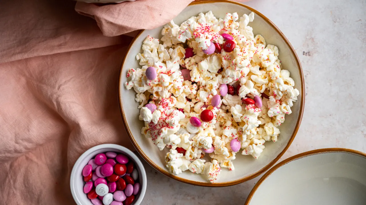 Palomitas Dulces y Saladas: La Receta Festiva Perfecta para Compartir