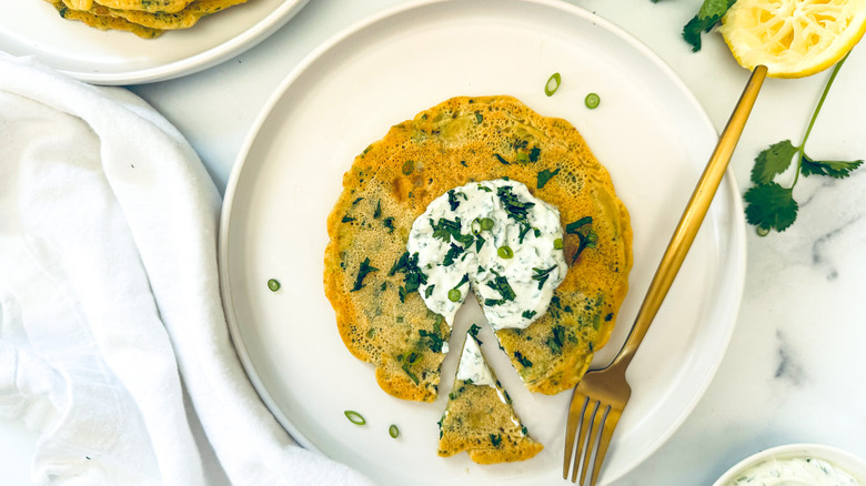Panqueques de Garbanzo Salados: Receta Alta en Proteína y Sin Gluten