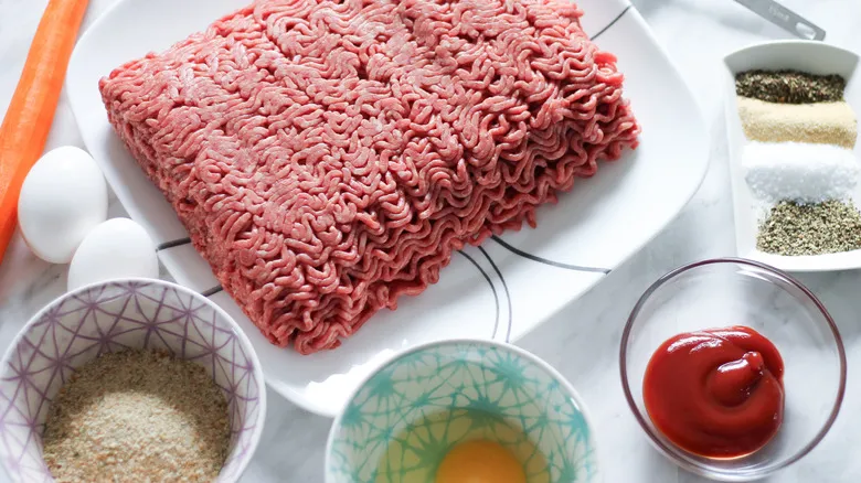 Pastel de Carne Relleno de Huevo: La Receta Definitiva para una Cena Inolvidable y Nutritiva