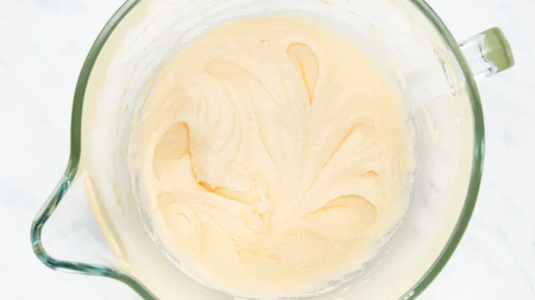 Pastel de Chocolate de Dos Capas: Receta Infalible para un Postre Casero Perfecto