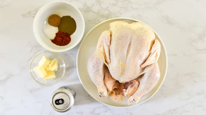 Pollo Asado a la Cerveza en Lata: La Receta Definitiva para un Pollo Jugoso y Lleno de Sabor