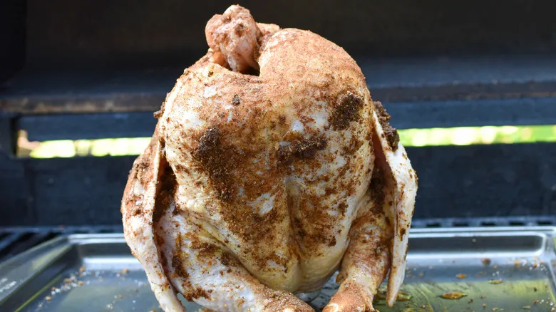 Pollo Asado a la Cerveza en Lata: La Receta Definitiva para un Pollo Jugoso y Lleno de Sabor