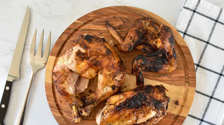 Pollo Asado a la Cerveza en Lata: La Receta Definitiva para un Pollo Jugoso y Lleno de Sabor