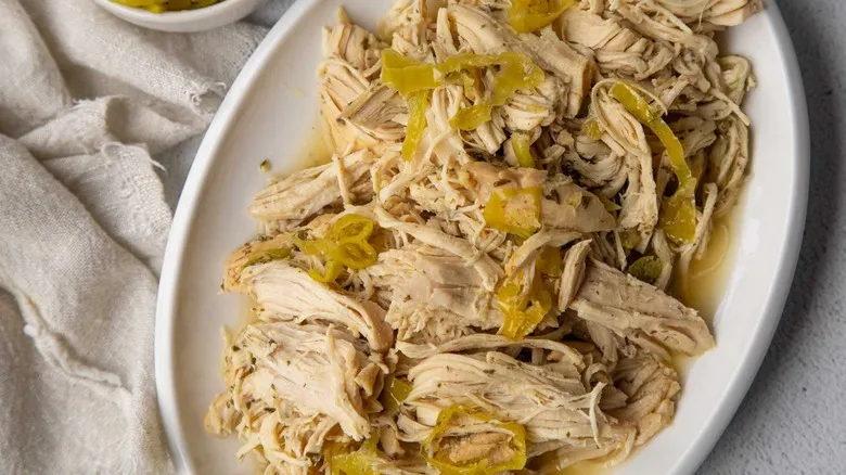 Pollo Mississippi en Olla de Cocción Lenta: Receta Fácil y Casera Sin Sobres