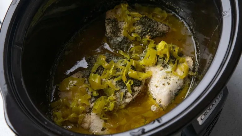 Pollo Mississippi en Olla de Cocción Lenta: Receta Fácil y Casera Sin Sobres