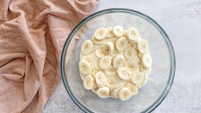 Pudín de Plátano Sin Cocción: La Receta Más Rápida y Cremosa para Deleitar a Todos