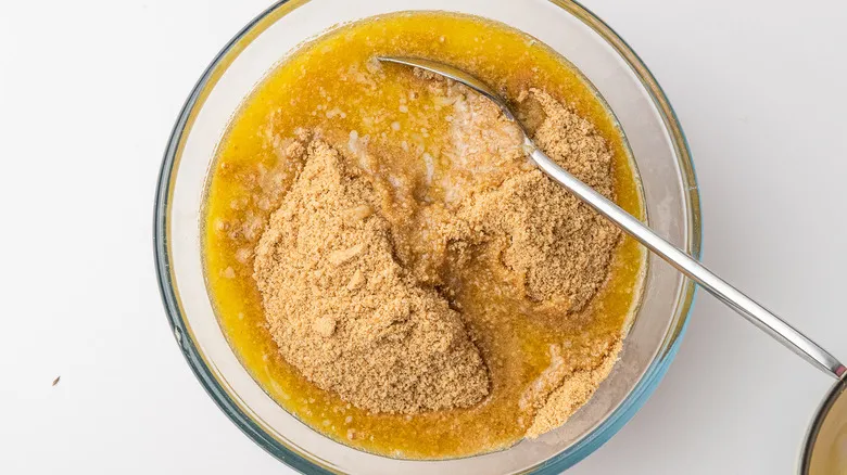 Receta Clásica de Cheesecake de Cereza con Amaretto: El Postre Ideal para Toda Temporada