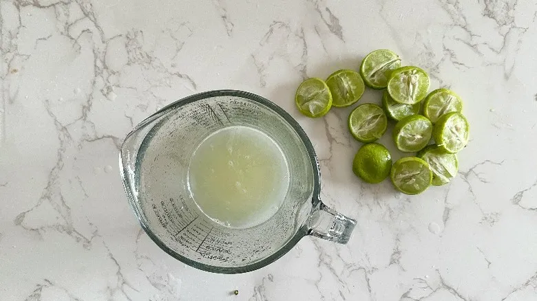 Receta Clásica de Pastel de Limón Verde: El Postre Refrescante y Fácil que Amas