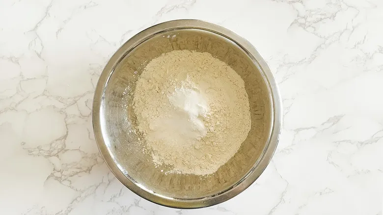 Receta Clásica de Pastel de Vainilla con Suero de Leche: El Infaltable en tu Repostero