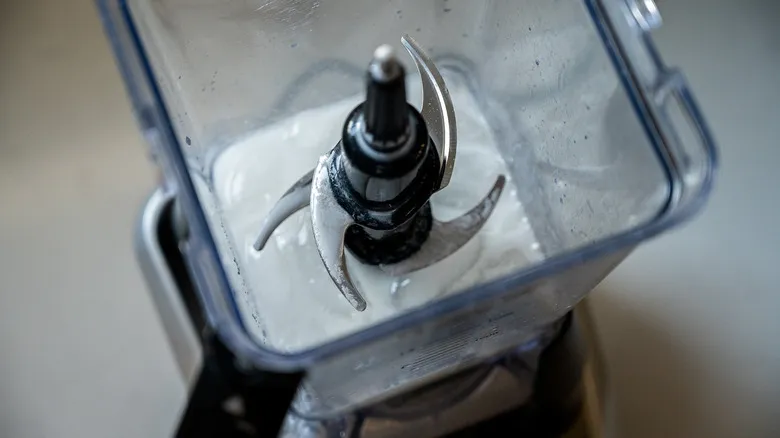 Receta Clásica de Piña Colada Congelada: El Secreto de un Cóctel Tropical Perfecto