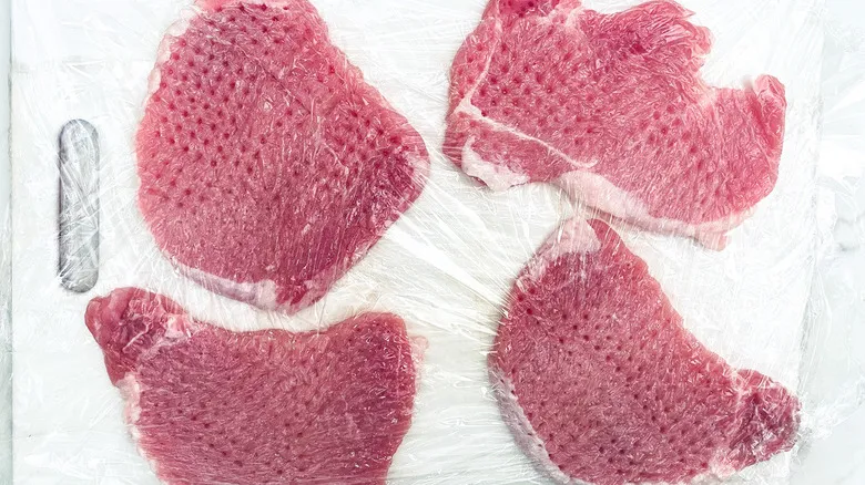 Receta de Escalopas de Cerdo Estilo Schnitzel: Un Clásico Crujiente y Fácil