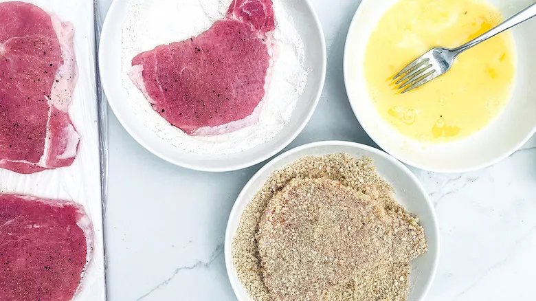 Receta de Escalopas de Cerdo Estilo Schnitzel: Un Clásico Crujiente y Fácil