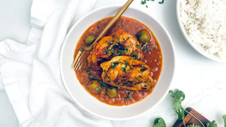 Receta de Fricasé de Pollo Cubano: Tradición y Sabor Auténtico en Casa