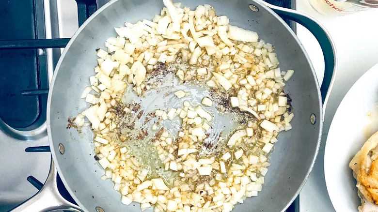 Receta de Fricasé de Pollo Cubano: Tradición y Sabor Auténtico en Casa