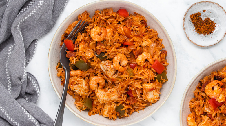 Receta de Jambalaya Sustanciosa: Un Clásico sureño para Deleitar a Todos