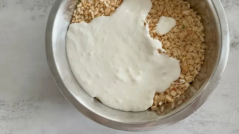 Receta Clásica de Dulces Rice Krispies: Postre Fácil y Festivo para Celebrar