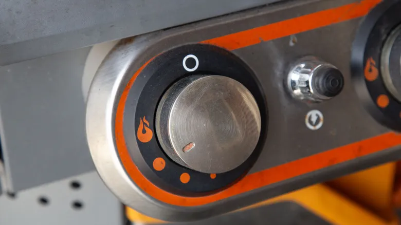 Receta de Sándwich de Pollo a la Parrilla al Estilo César: La Evolución de un Clásico