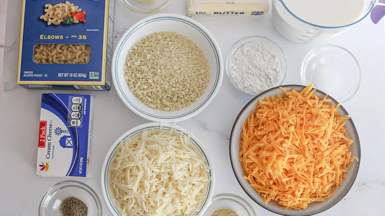 Receta Definitiva de Macarrones con Queso Horneados: Cremosos y Perfectos