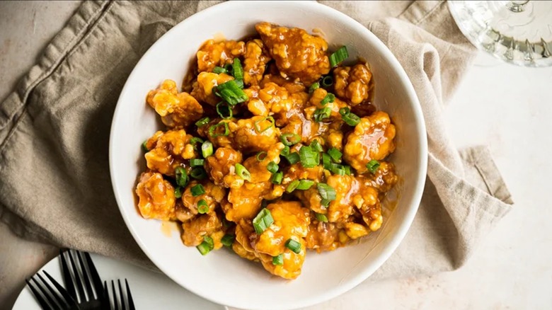 Recetas de Pollo Fáciles y Deliciosas para Cenas Rápidas entre Semana: Opciones Prácticas para el Chef Moderno