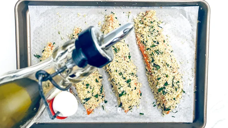 Salmón con Costra de Parmesano y Panko: Receta Gourmet Rápida y Crujiente