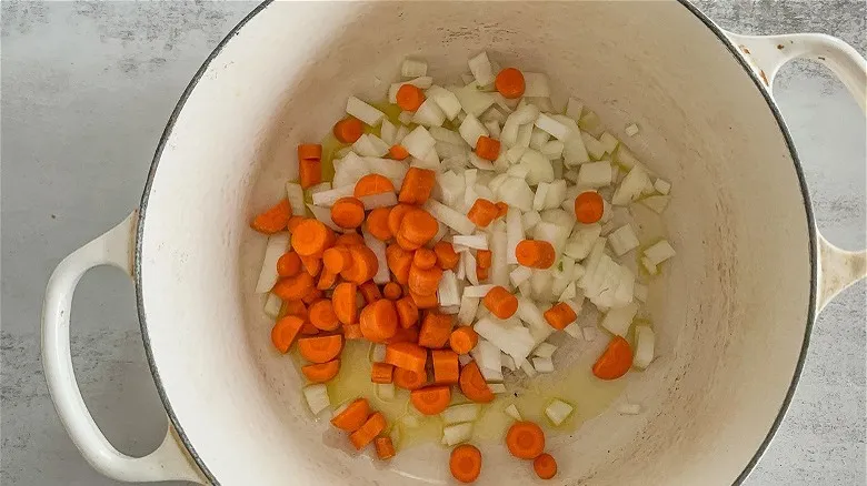 Sopa de Verduras Nutritiva: Receta Clásica y Fácil para Potenciar tu Bienestar