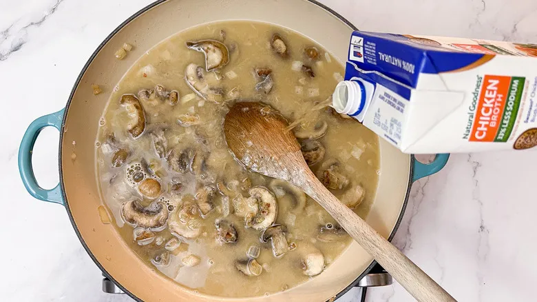 Tetrazzini de Pollo Clásico: La Receta Definitiva para un Platillo Reconfortante